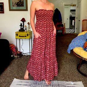 American Eagle, Berry Red, Strapless, Peasant style, smocked, 100%cotton-sz S